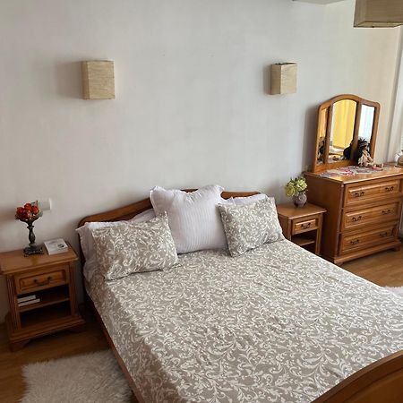 Apartament 2 Rooms In Centrul Orasului - Unirii Fantanii Bukarest Eksteriør billede